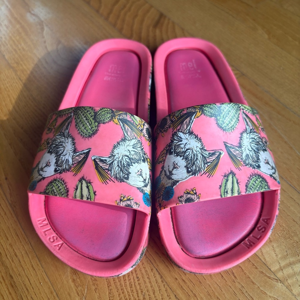 Mini Melissa Pink Llama Slides Girls Size 1 Sandals Cute summer alpaca clothes